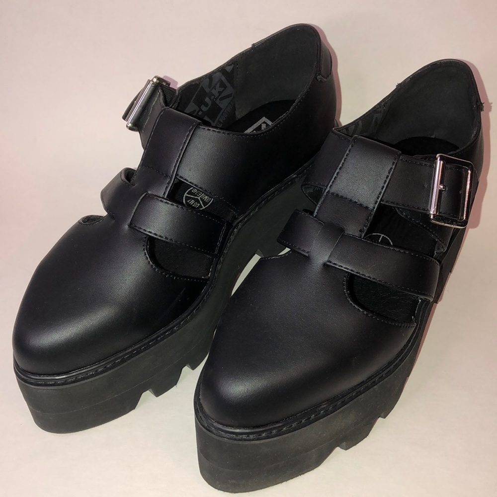 SOLD | T.U.K. Pointed Dino Sandal
